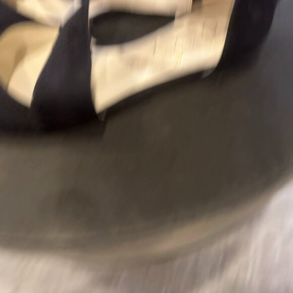 Jessica Simpson low heal suede dressy sandals - Picture 3 of 4